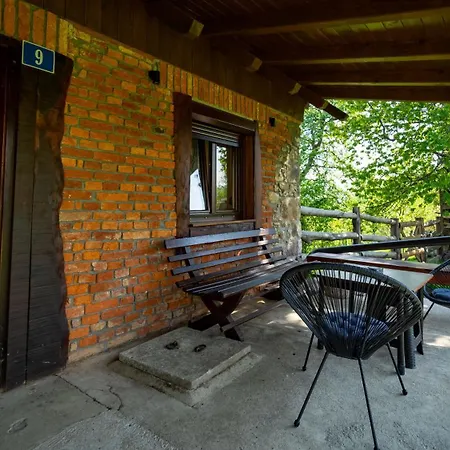 Sleme Holiday home Zrnovac